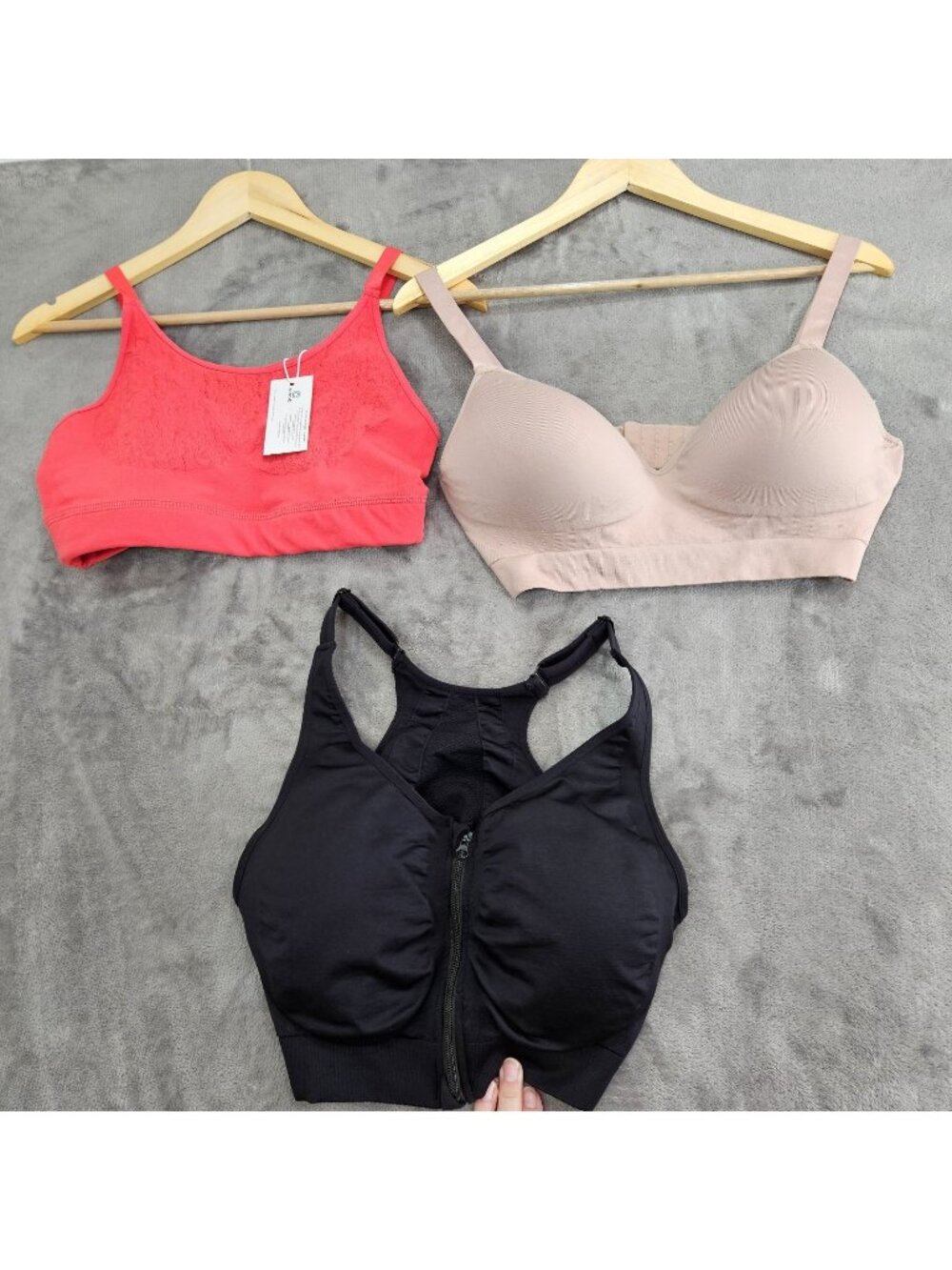 MINDD BRA Lot of 3 Size 5 Mid V Lined Multi Wire Free Red Black Nude D+ Cup New